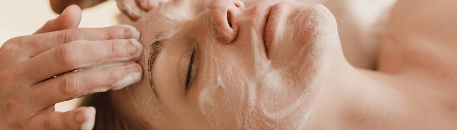 Leche Facial